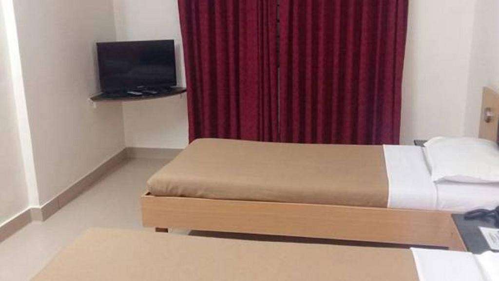 Hotel Sheetal Palace Pune Ngoại thất bức ảnh